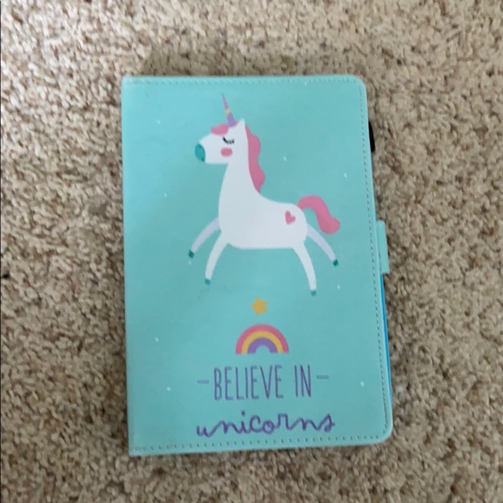 This is a unicorn ipad mini case.